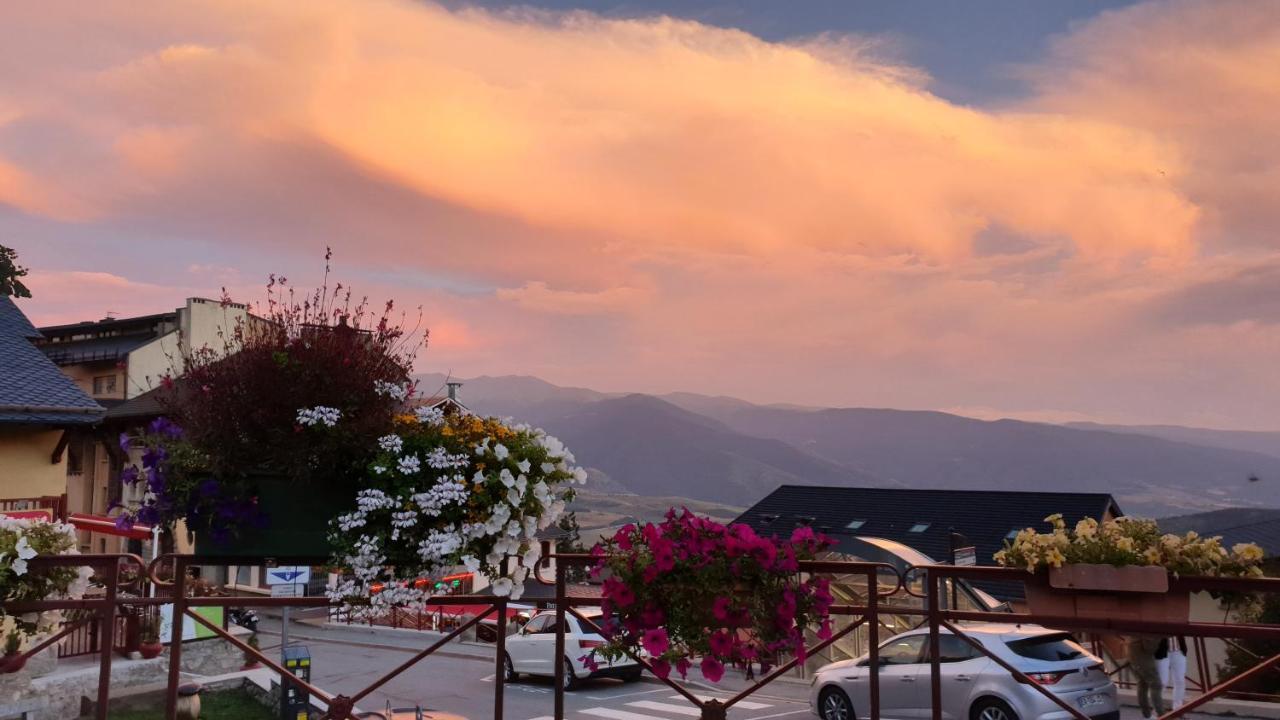 Apt Cosy, 4 Pers, Plein Centre Ville, Parking Offert Font-Romeu-Odeillo-Via Buitenkant foto